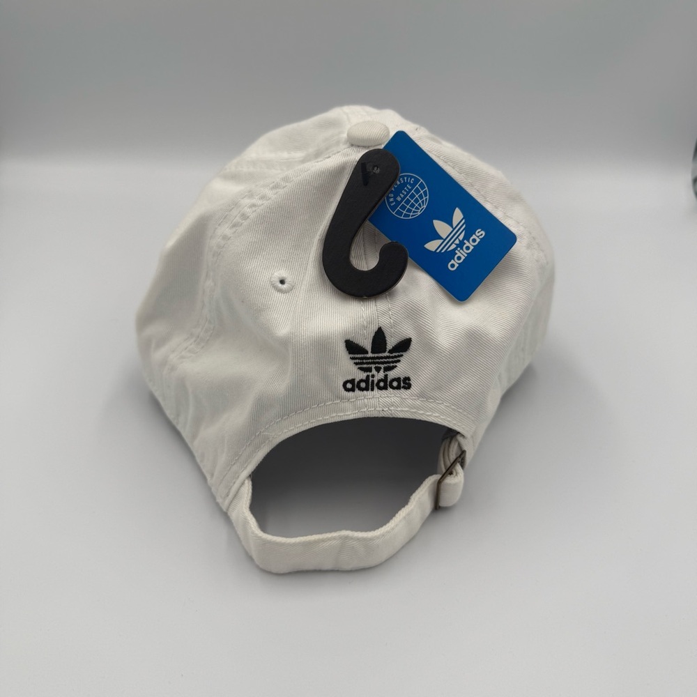 Adidas Adjustable Strapback Originals Relaxed Fit Casual Style Cap Hat White NWT - Picture 2 of 3
